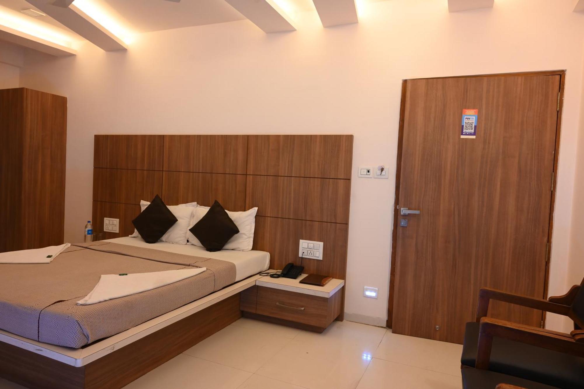 Hotel Ramkrishna Inn Kolhapur Eksteriør billede