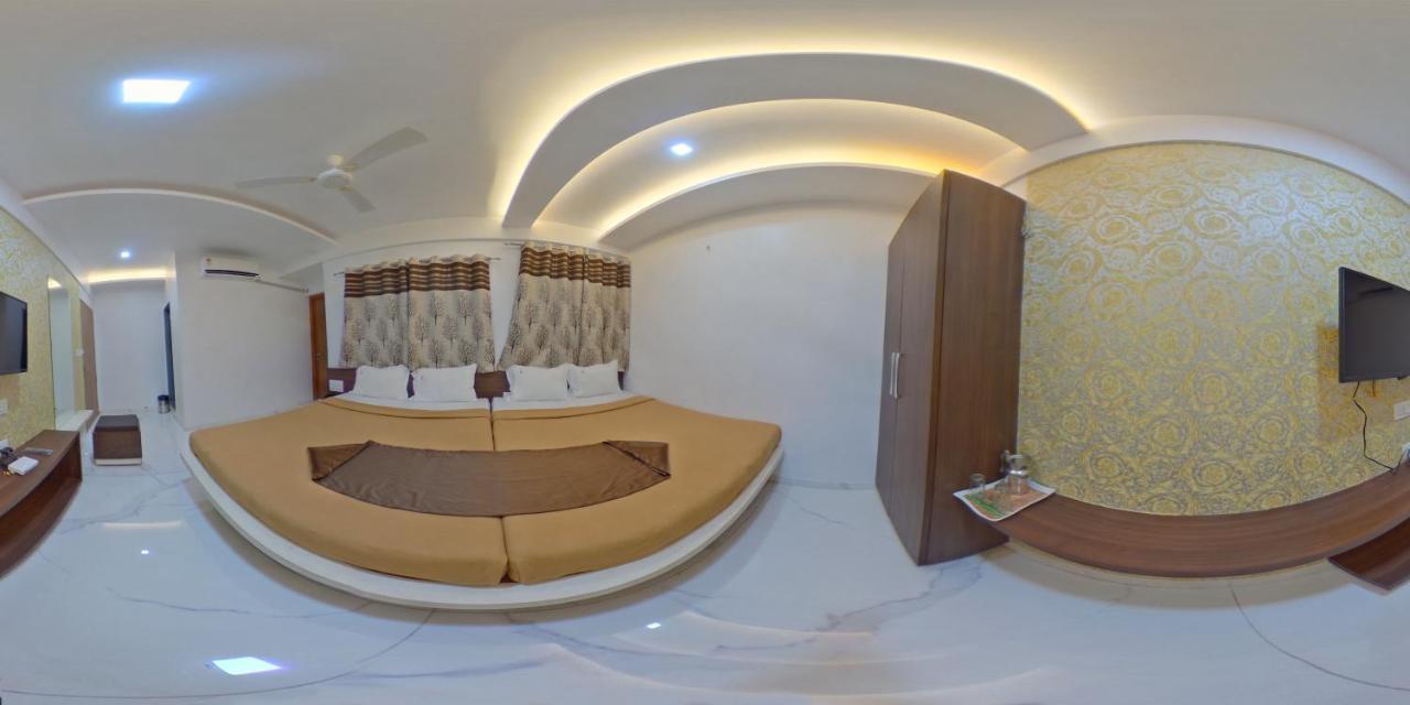 Hotel Ramkrishna Inn Kolhapur Eksteriør billede
