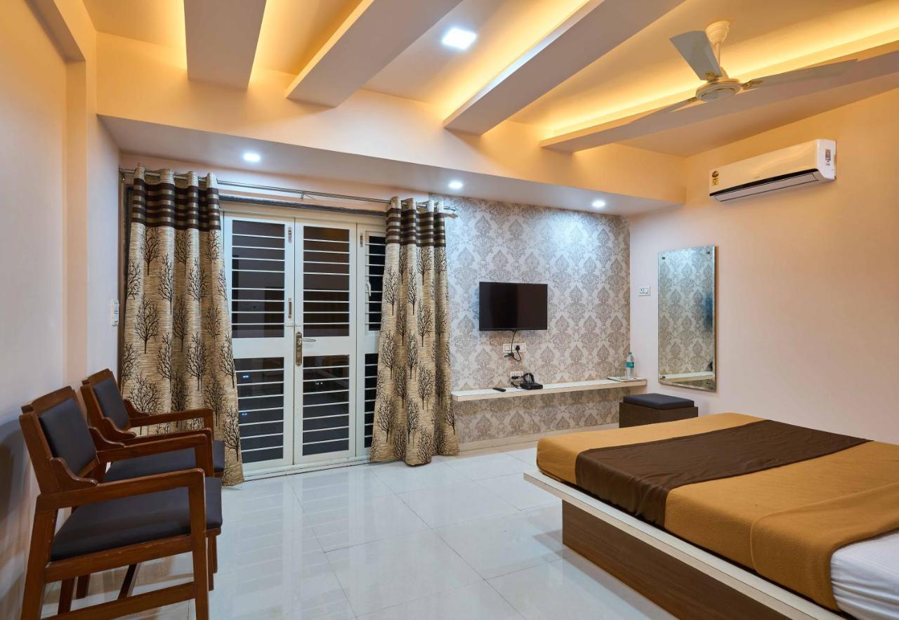 Hotel Ramkrishna Inn Kolhapur Eksteriør billede