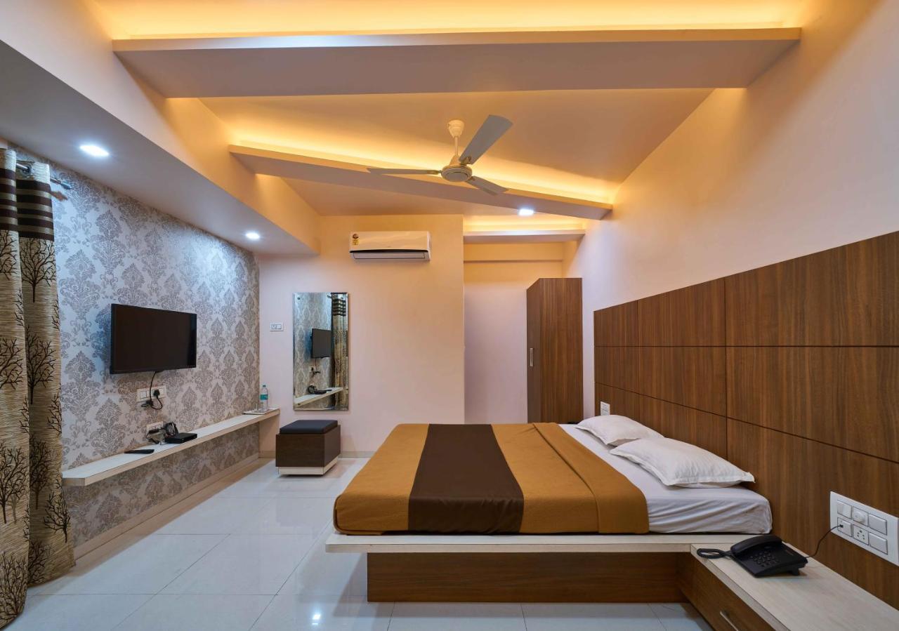 Hotel Ramkrishna Inn Kolhapur Eksteriør billede